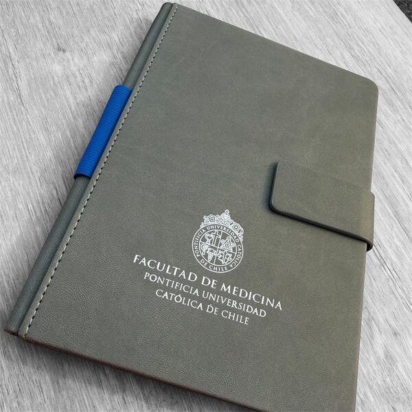 Cuaderno Gris cierre imantado