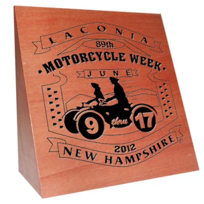 Regalo corporativo Galvano Madera Cuña Raulí (media Cuña)