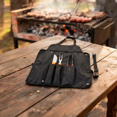 Delantal de BBQ con 3 Herramientas - Regalos Corporativos