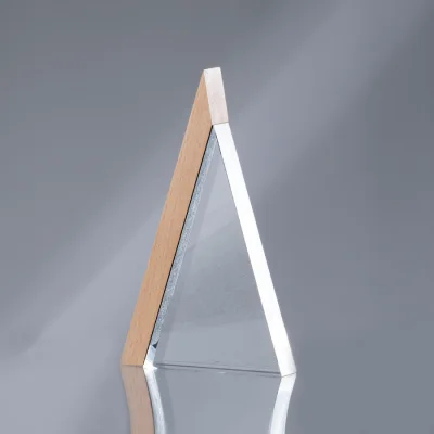 Miniatura 13 de Trofeo Galvano de Madera y Cristal "Triangle"