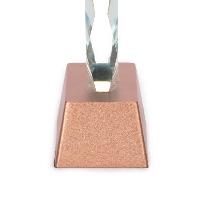 Miniatura 3 de Trofeo Galvano de Cristal "RUNE" con base encobrizada.